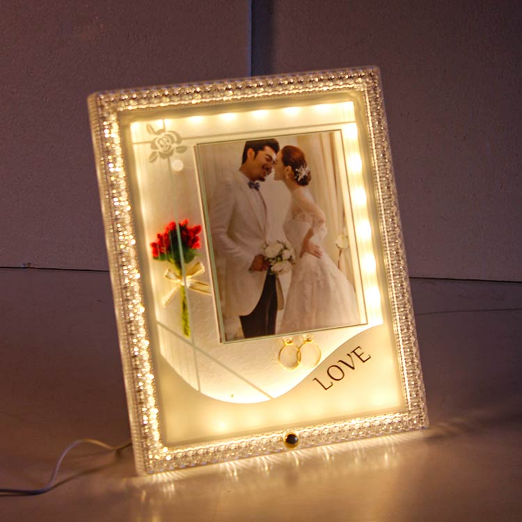 Ledli Love Fotoğraf Çerçevesi